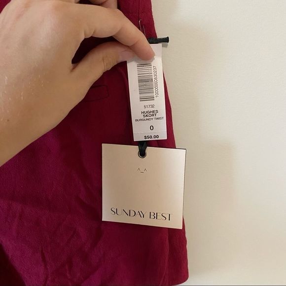 NWT Aritzia Sunday  Best Burgundy Hughes Skort Mini Skirt - Picture 7 of 9